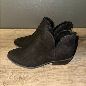 Old Navy Black Ankle Booties